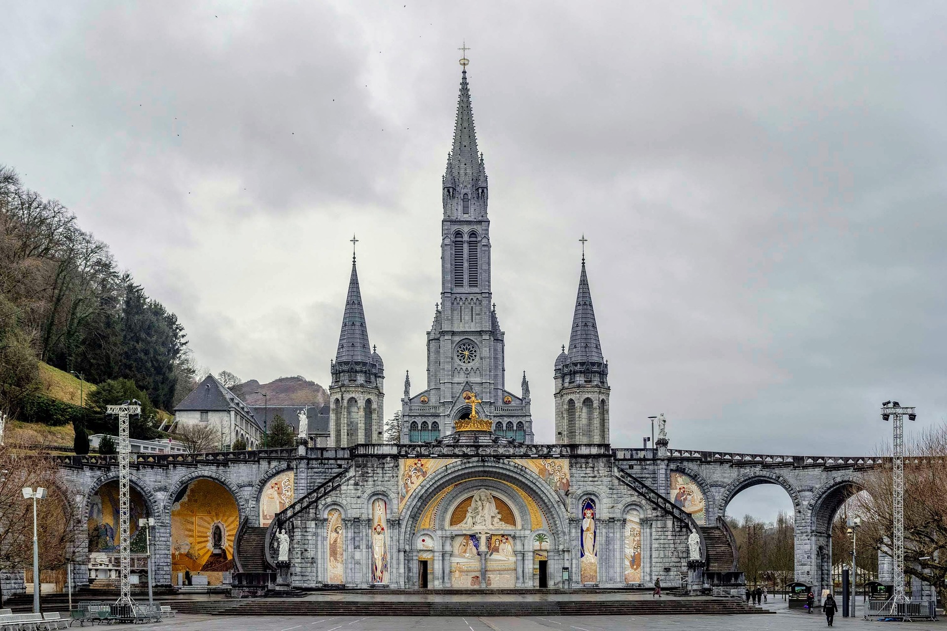 manoloblasco-basilica-7063808_1920 manoloblasco-basilica-7063808_1920